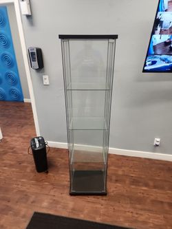 Glass cabinet