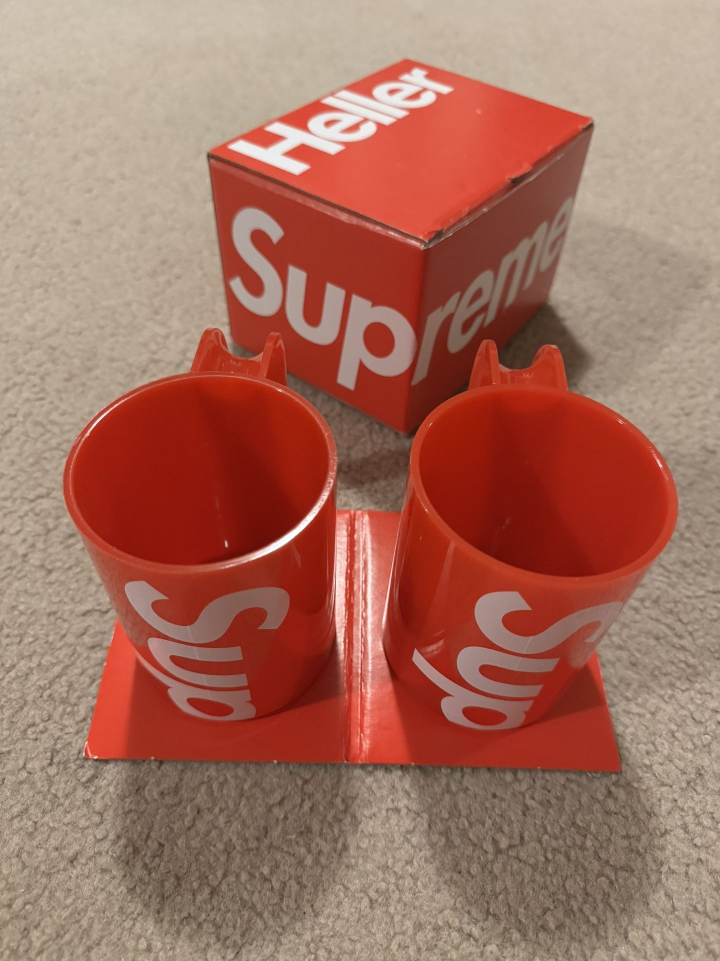 Supreme Heller Mugs (Set of 2) Red (SS20)