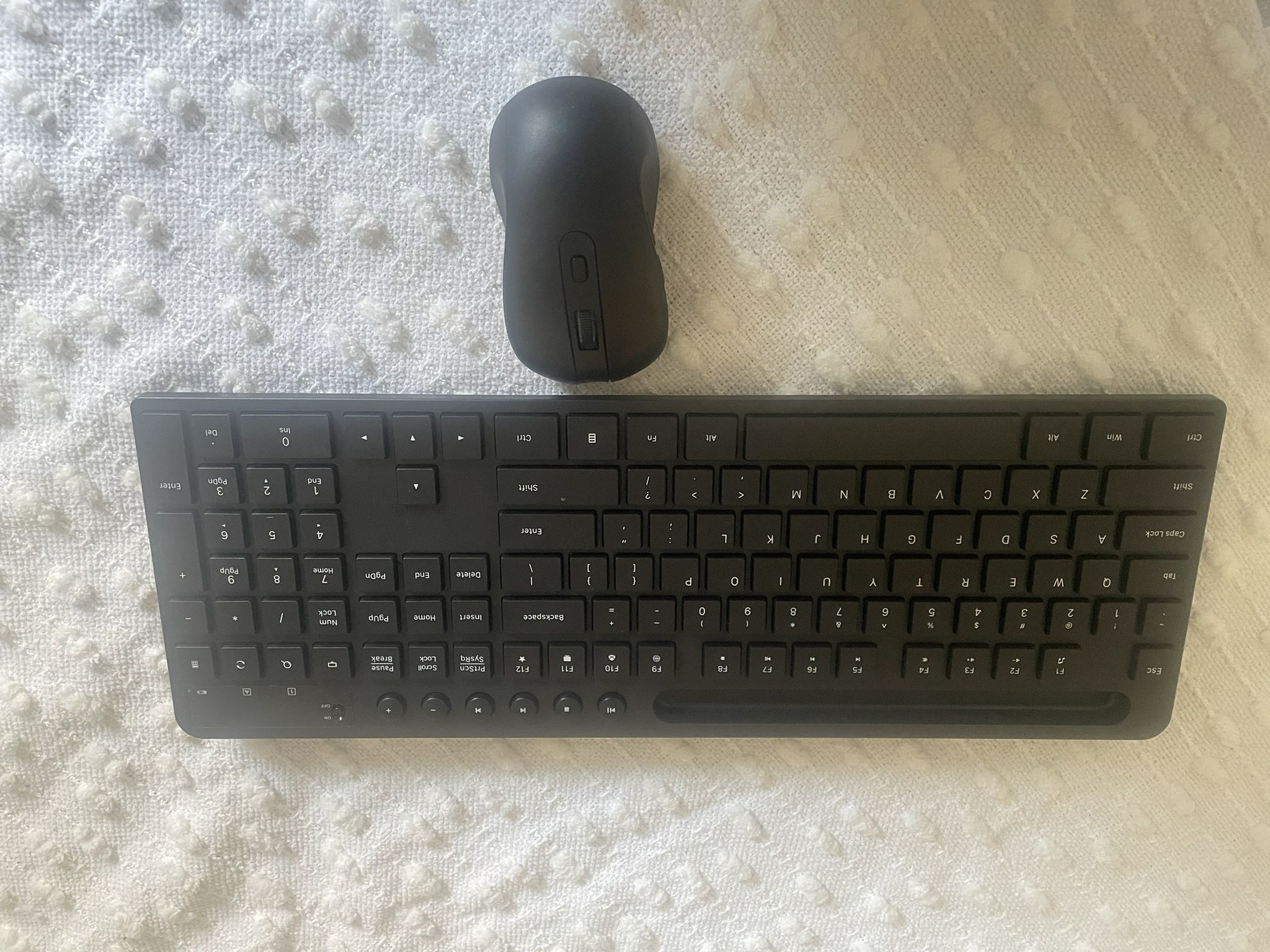 $25 Everything Wireless Keyboard, Battery