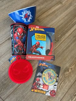 Marvel Spider-Man Kids Gift Set Bundle