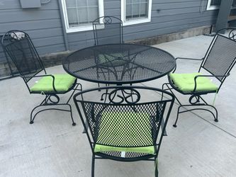 Patio set