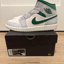 Jordan 1 Mid “White Pure Platinum Pine Green” Men’s Size 11 DQ8426-142