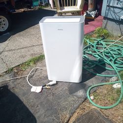 Danby 12000 Btu Portable. Ac Unit Like New