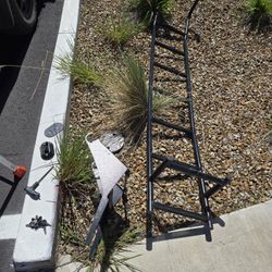 Rv Ladder From Back Of Winnebago Revel