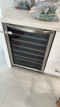 Wine Cooker Frigidaire Gallery  Brand New 