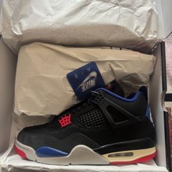 Jordan 4 Rare Gold Lettering Size 11 Asking For 250$ 