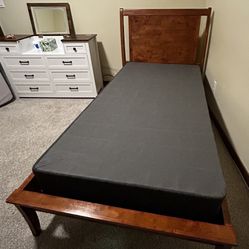 Twin Size Hard Wood Bed Frame 