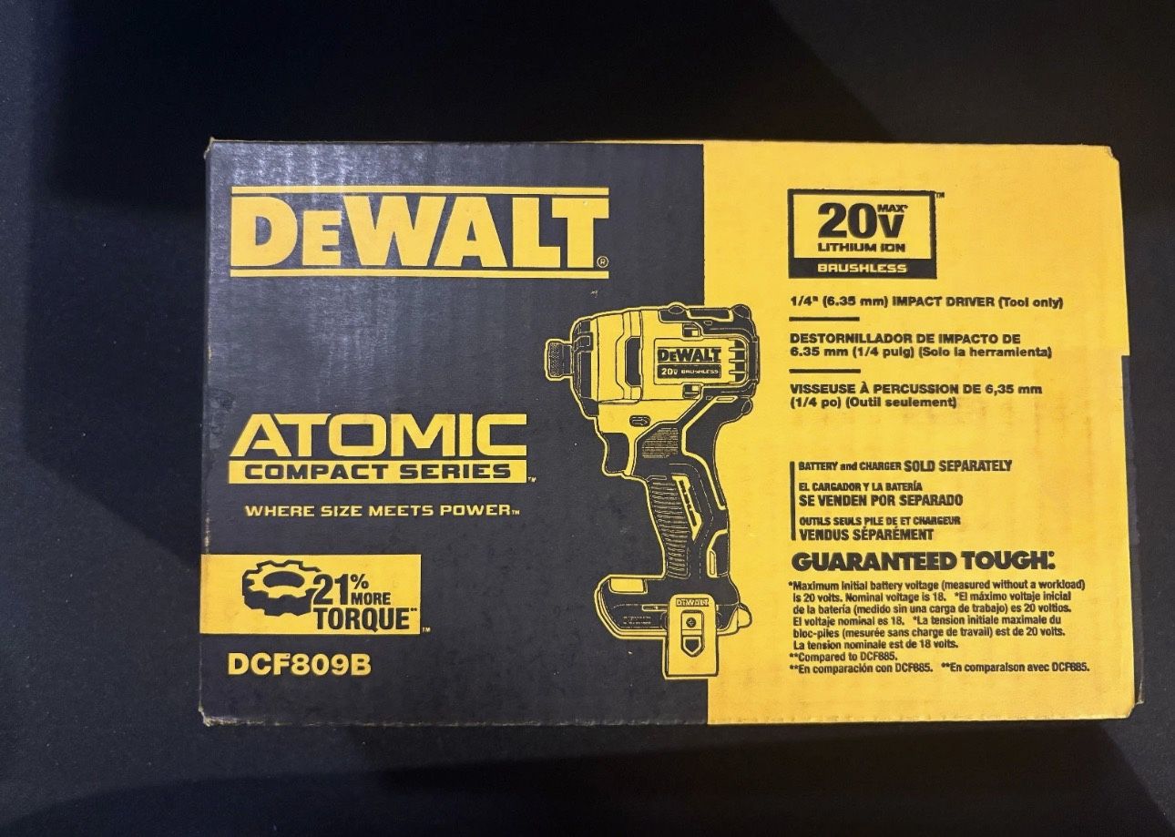 1/4” Dewalt Atomic Impact Driver Kit