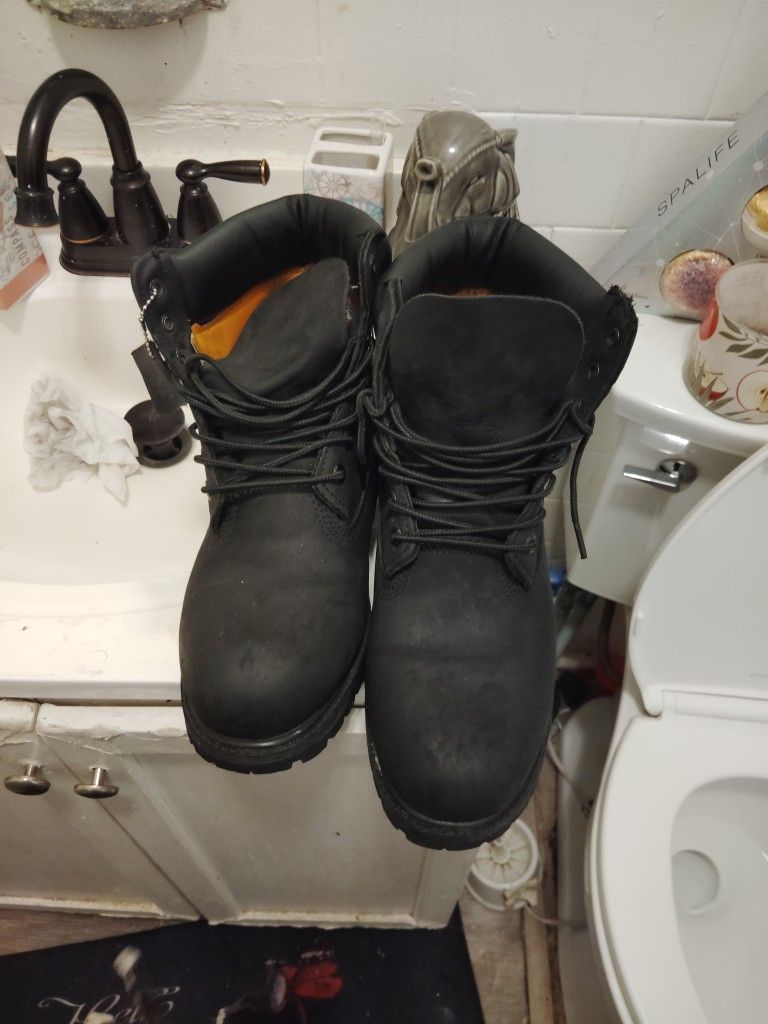 Black Timberland Boots