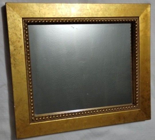 VINTAGE WALL MIRROR - 13"×11"