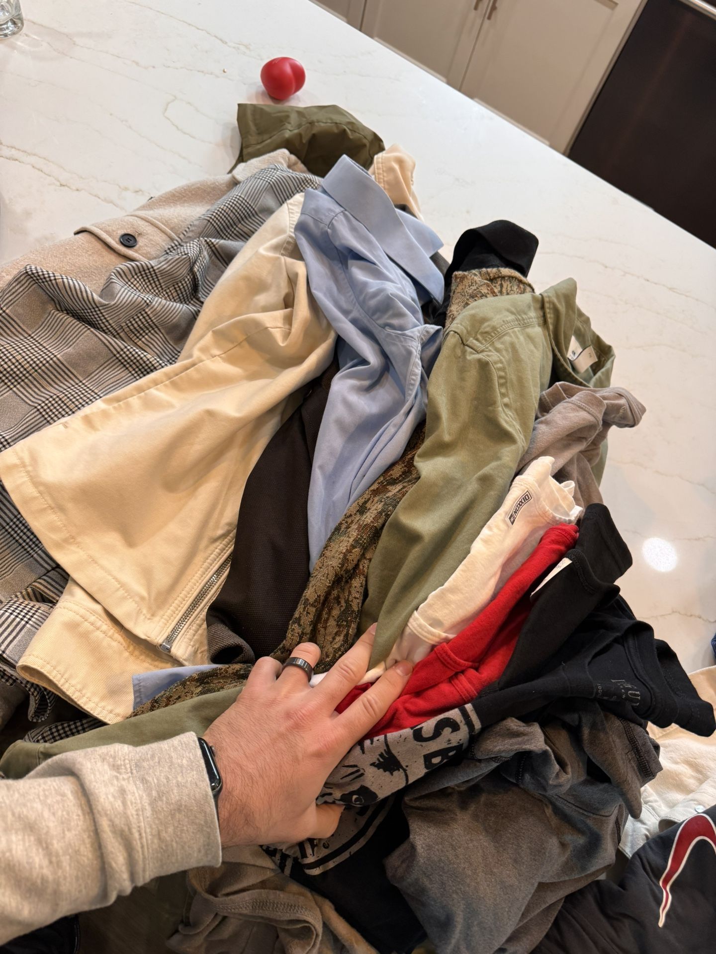 Mens Clothing - Shirts and Jackets - Size Medium