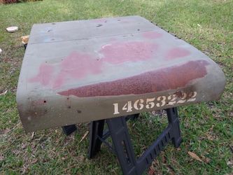 WW 2 AUTHENTIC JEEP HOOD VINTAGE