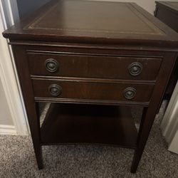 Antique Nightstand/drawers (Set of 2)
