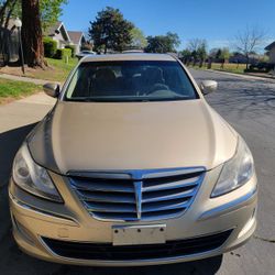 2012 Hyundai  Genesis  