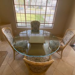 59 X 59 Beautifull Table With The Chairs 