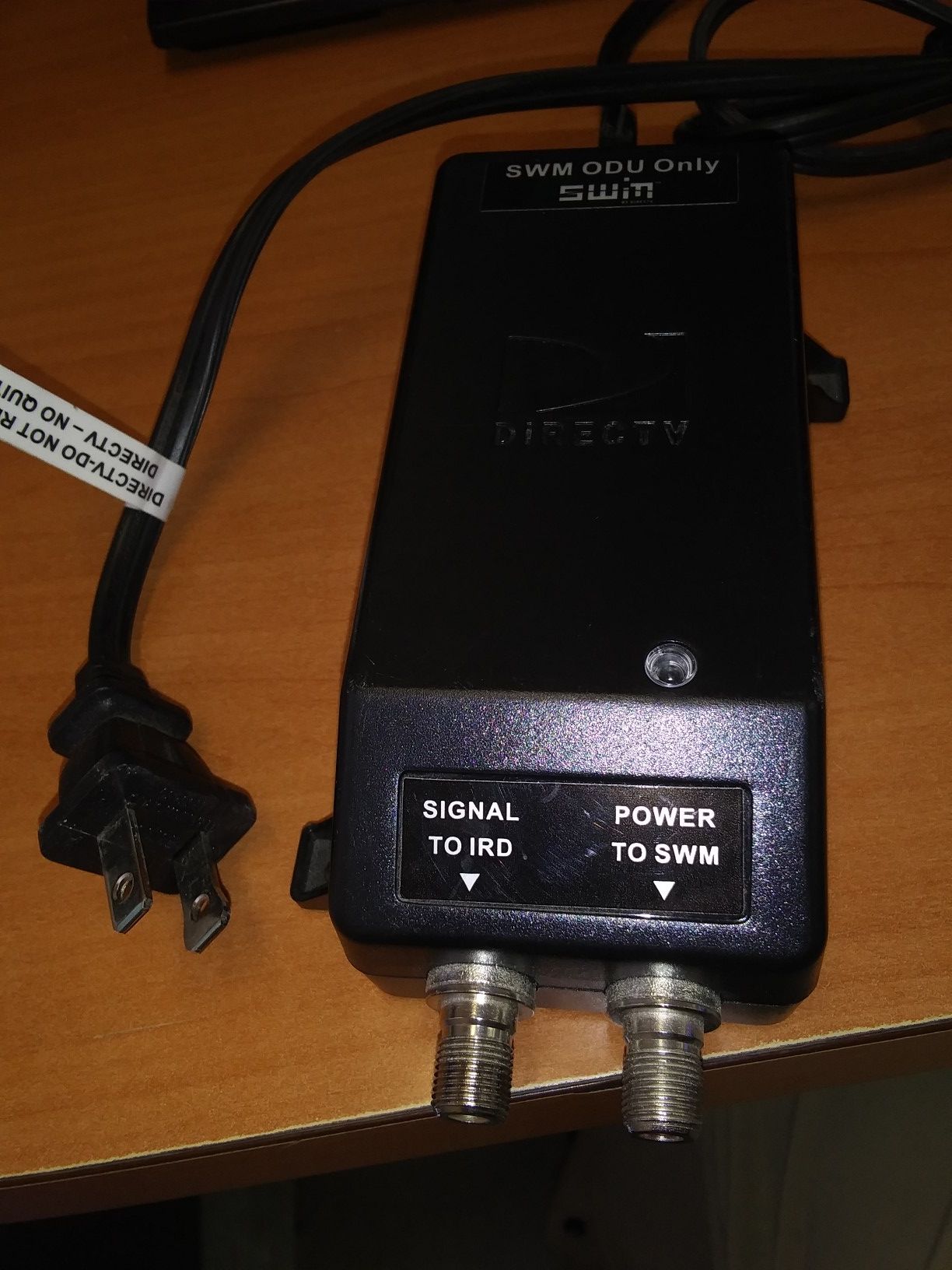 DIRECTV power inserter model Pl21R1-03 swm odu 21V