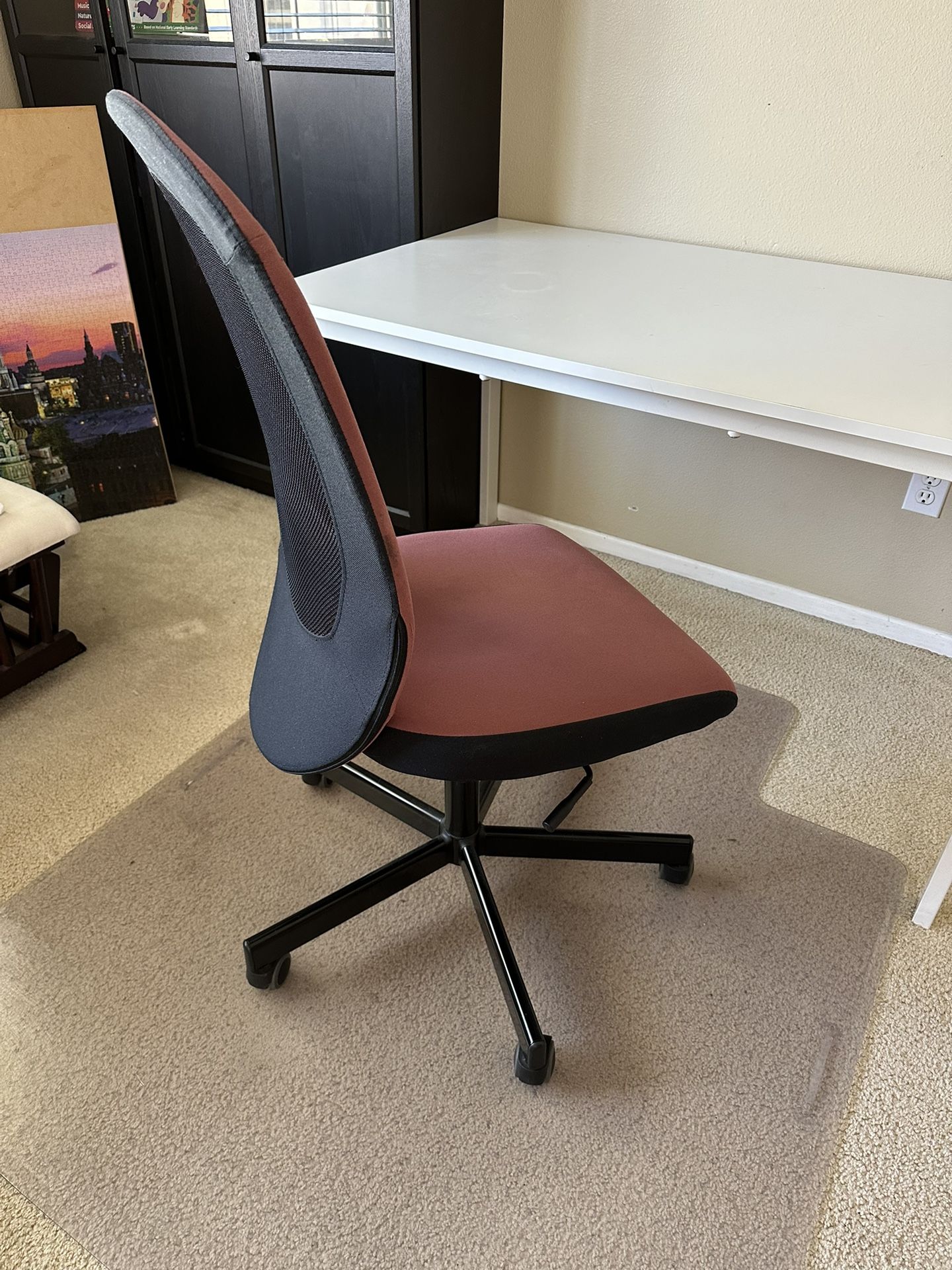 Office chair in very good condition