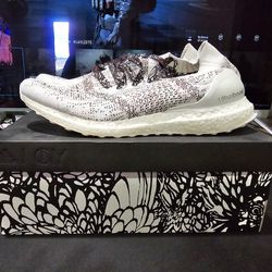 Adidas Ultraboost Uncaged. Chinese New Year.