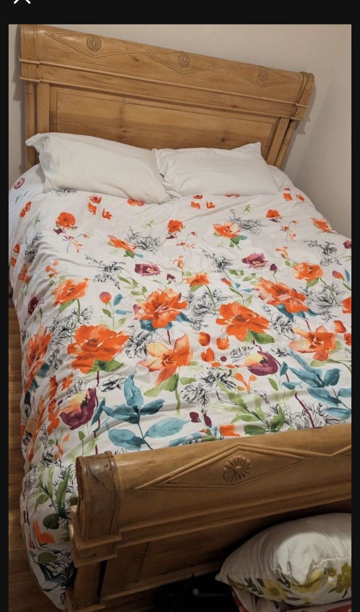 Wooden Queen Bedroom Set 3 Piece (Can Deliver)