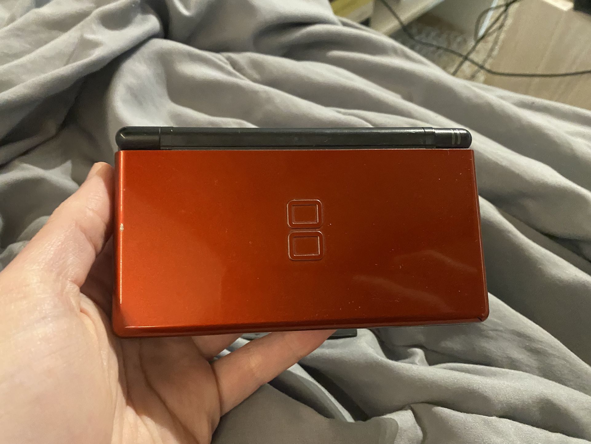 Nintendo DS + 4 Games