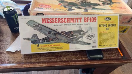 Gallows flying model kit