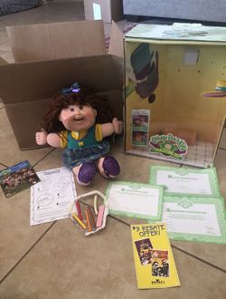 NEW RARE SNACK TIME CABBAGE PATCH DOLL WORKING