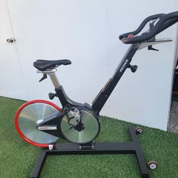 SPIN BIKE.  KEISER 