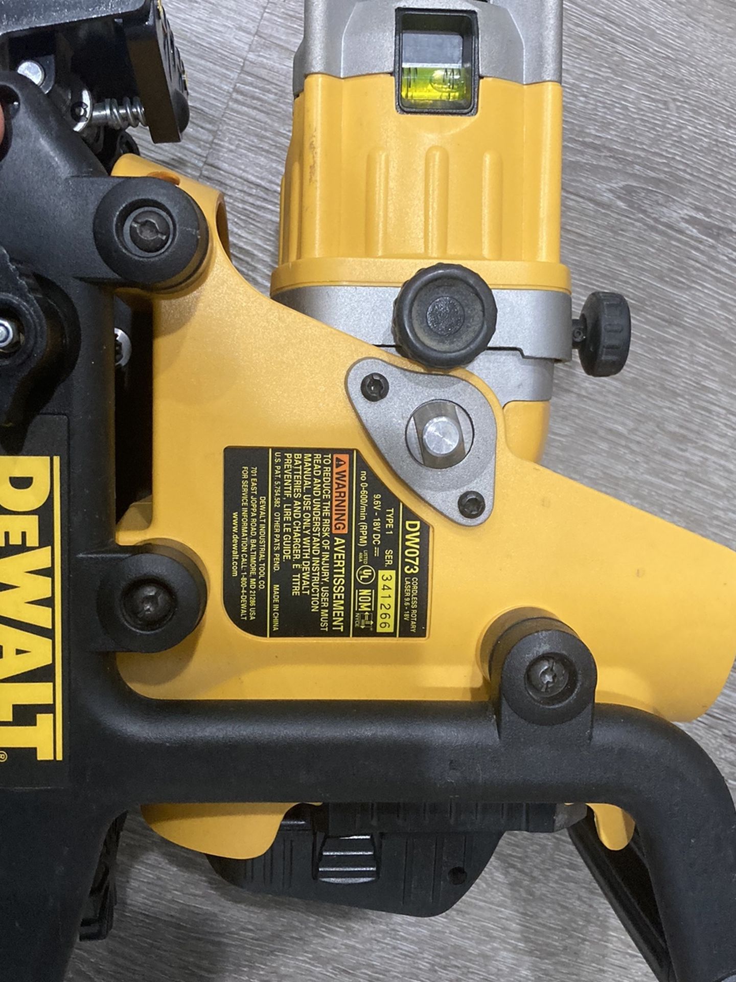 Dewalt DW073 Cordless Rotary Laser WITH 20V ADAPTER