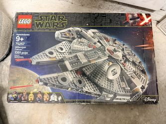 Brand New Star Wars Millennium Falcon LEGO Set