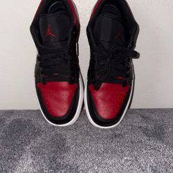 Jordan 1 Low Alternate Bred Toe-Size 8