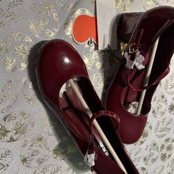 Burgundy maryjanes with heel Sz 7 👠 