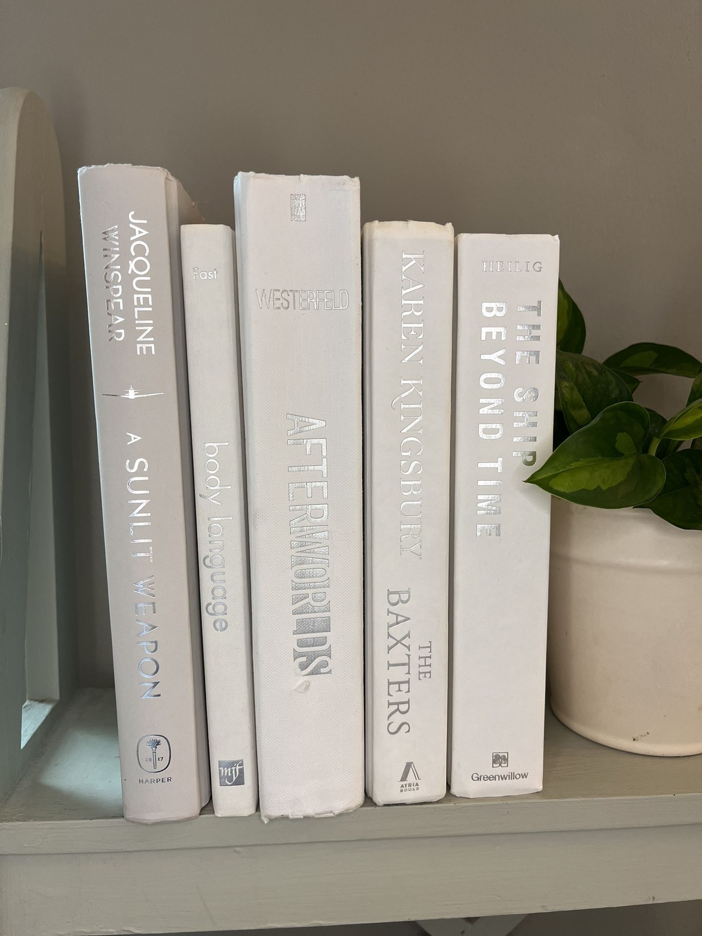 White Books 