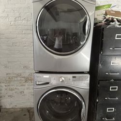Whirlpool front load washer &. Whirlpool front load gas dryer set