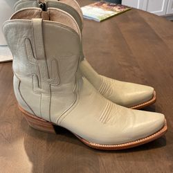 Lucchese Boots - Size 9 - Cream Color