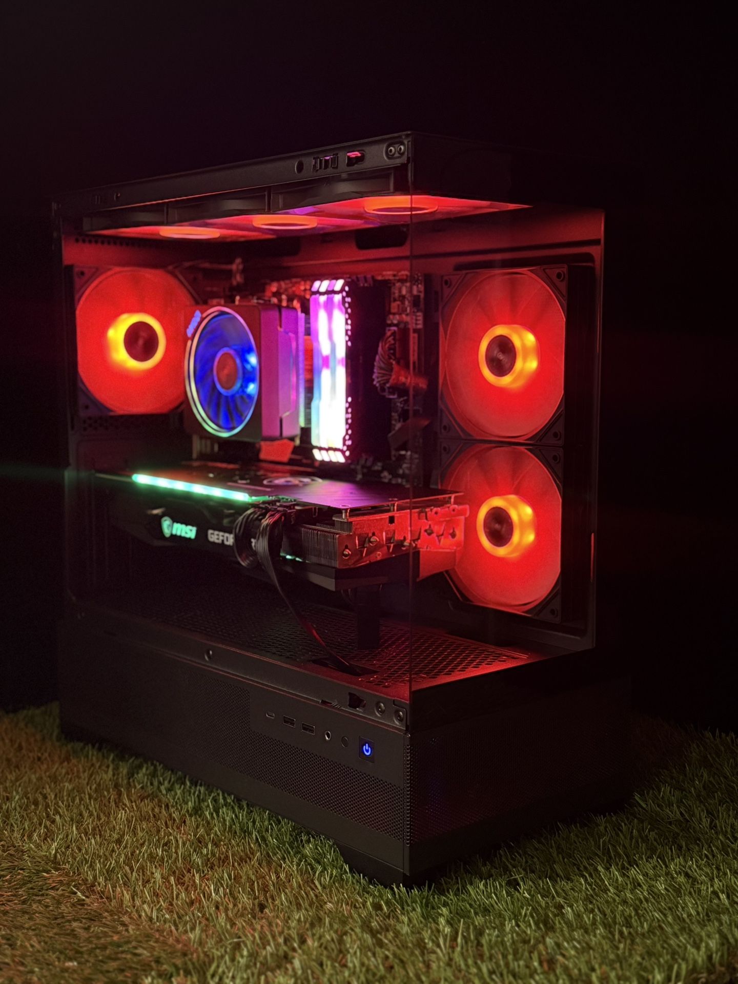 AMD Ryzen 5/ NVIDIA RTX 3070/ 32GB RAM/ 1TB SSD/ Wifi & BT