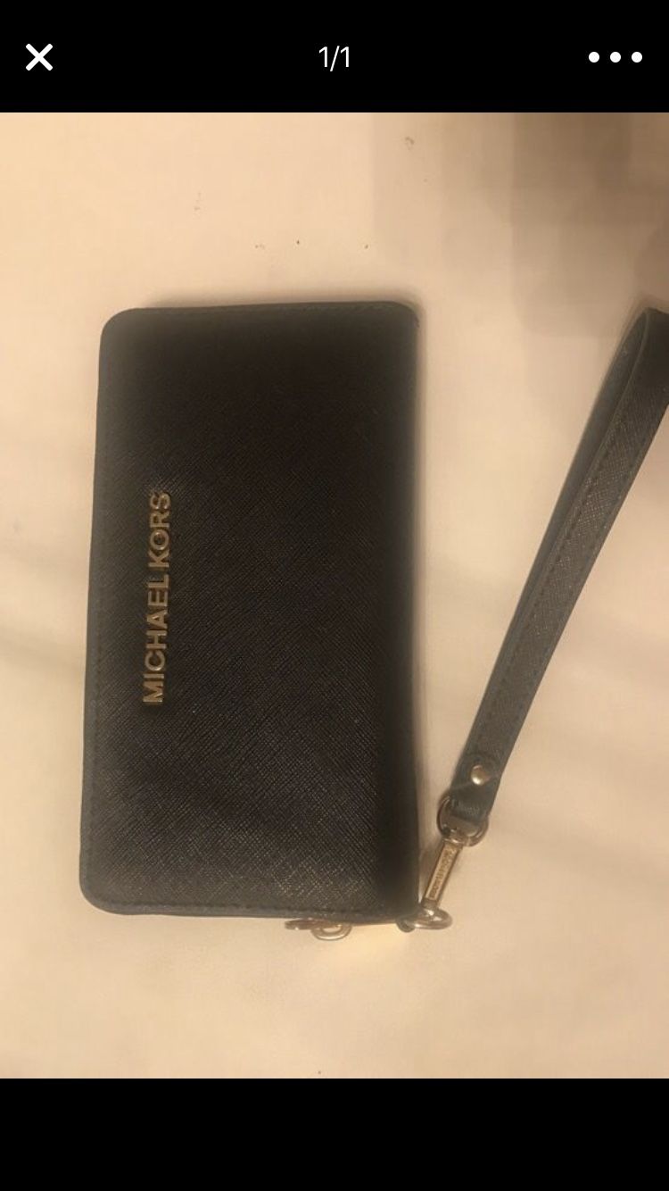 Michael Kors wallet