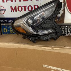 18-21 GMC Terrain Used Headlamp Right Side (contact info removed)0 