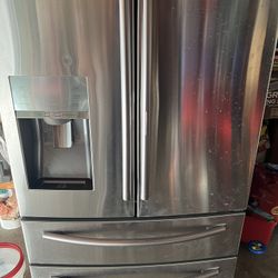Samsung Refrigerator And Freezer 
