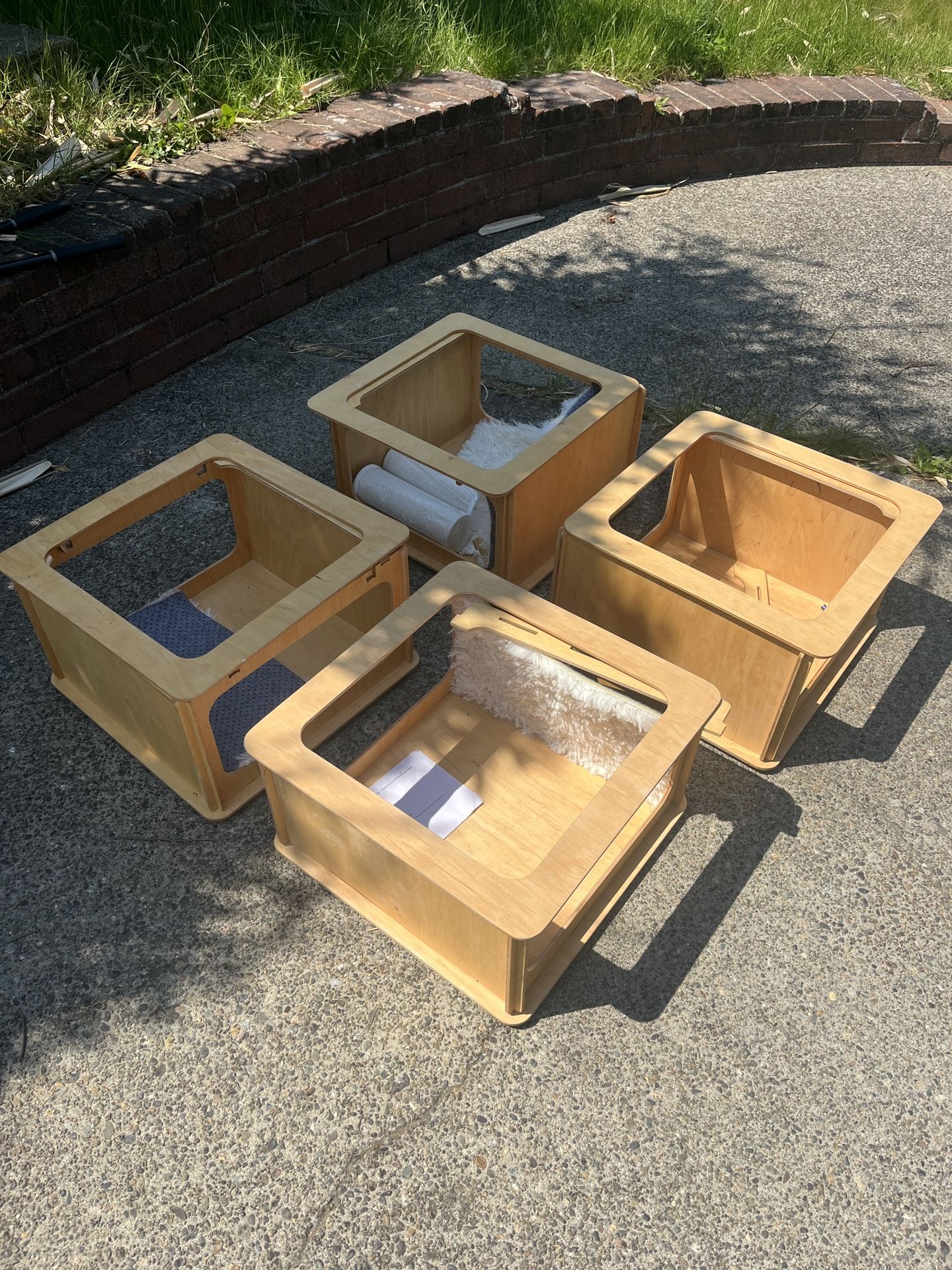 Cat - Wall Mounted Boxes