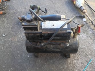 Air compressor