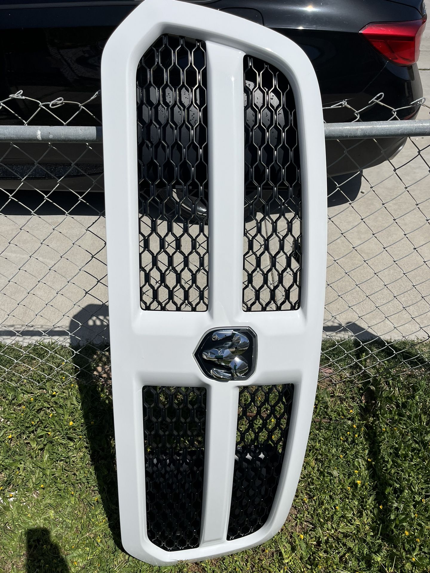 4th Gen Ram Grill/Grille
