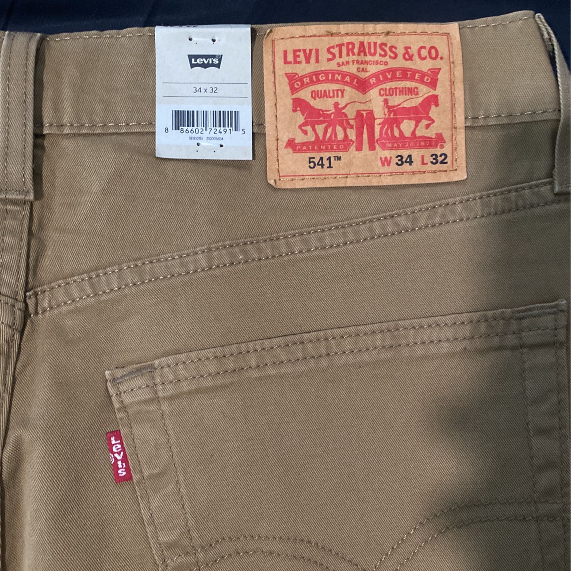 34x32 Levi’s Men’s 541 Athletic Taper Jeans