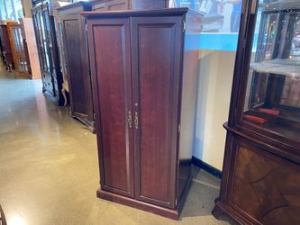 Double Door Wardrobe with Adjustable Shelving