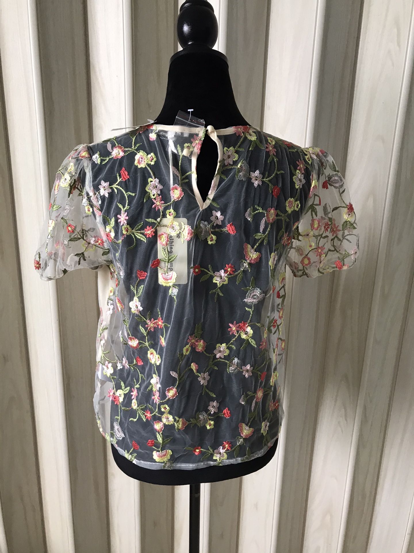 THE CLOTHING COMPANY BLOUSE SIZE M