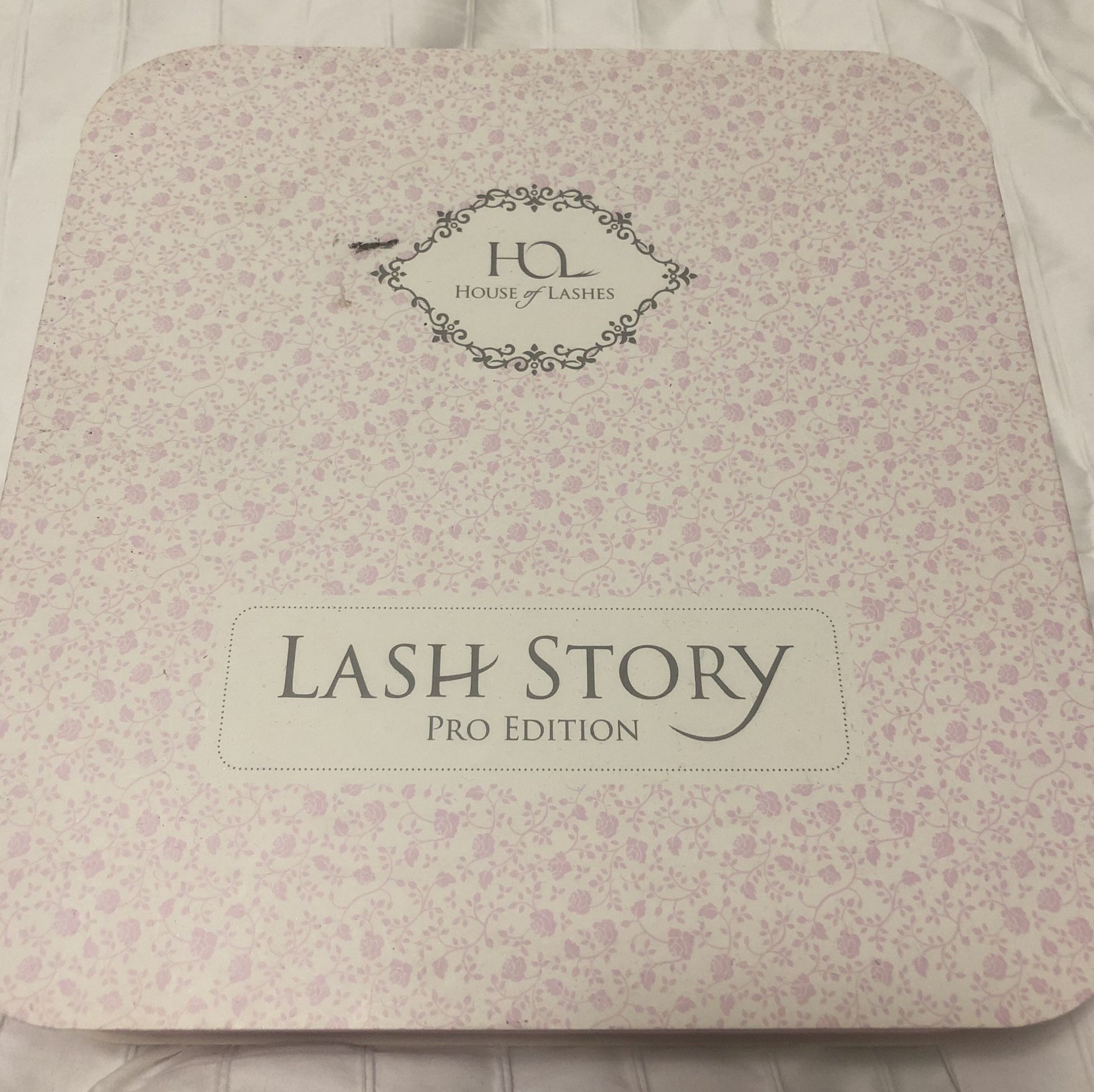 Eyelash Storage: House of Lashes - Lash Story Pro Edition
