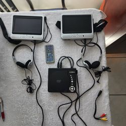 Insigna Portable DVD SET- Great Travel Entertainment For Your Movies