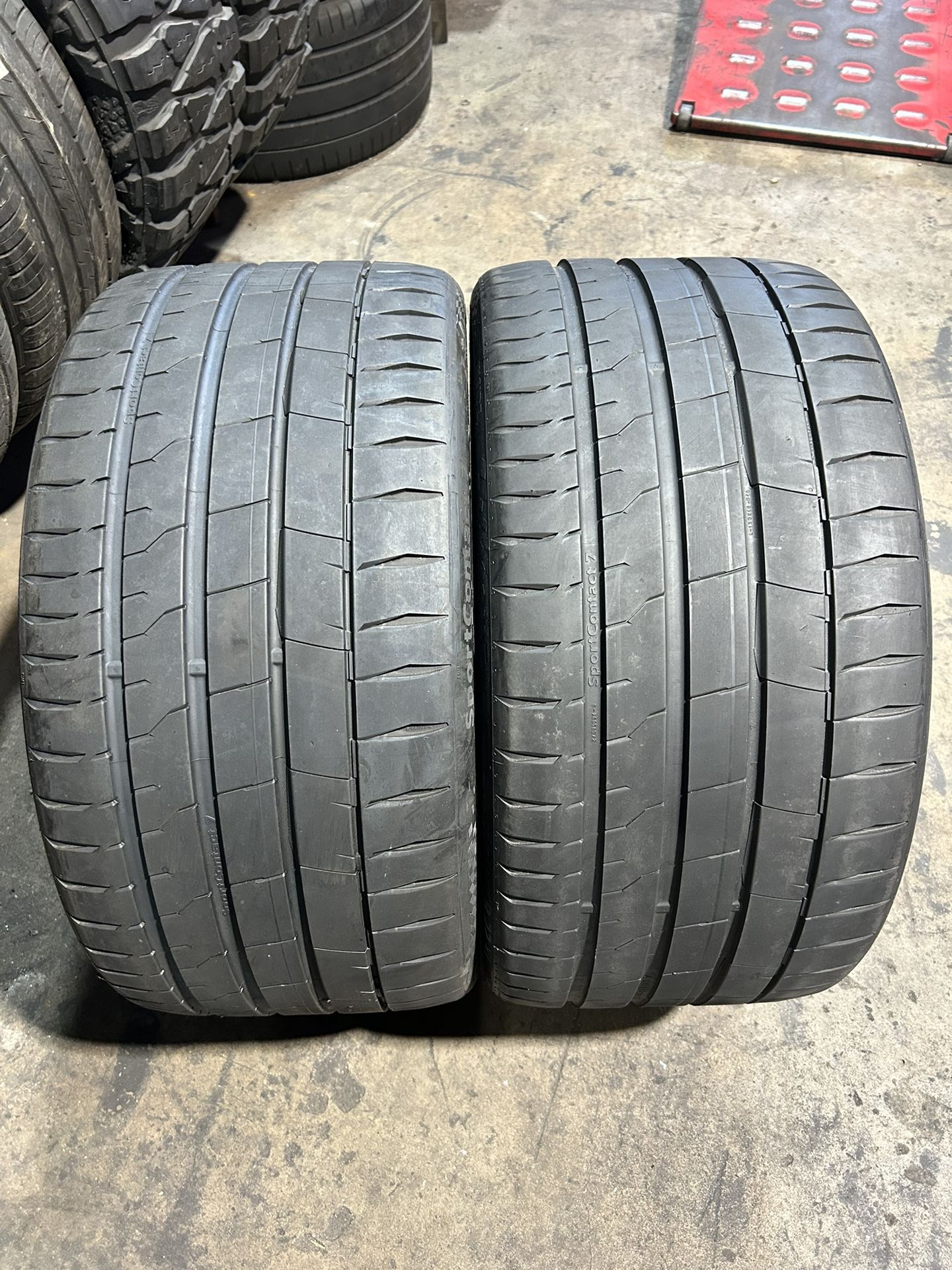 SET OF 2 USED TIRES CONTINENTAL SPORTCONTACT 7 AO…285/30/22