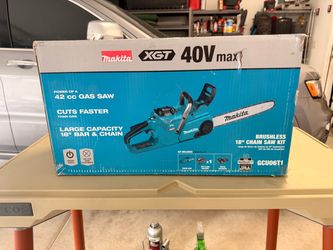 Makita 40v XGT 18in Chain Saw