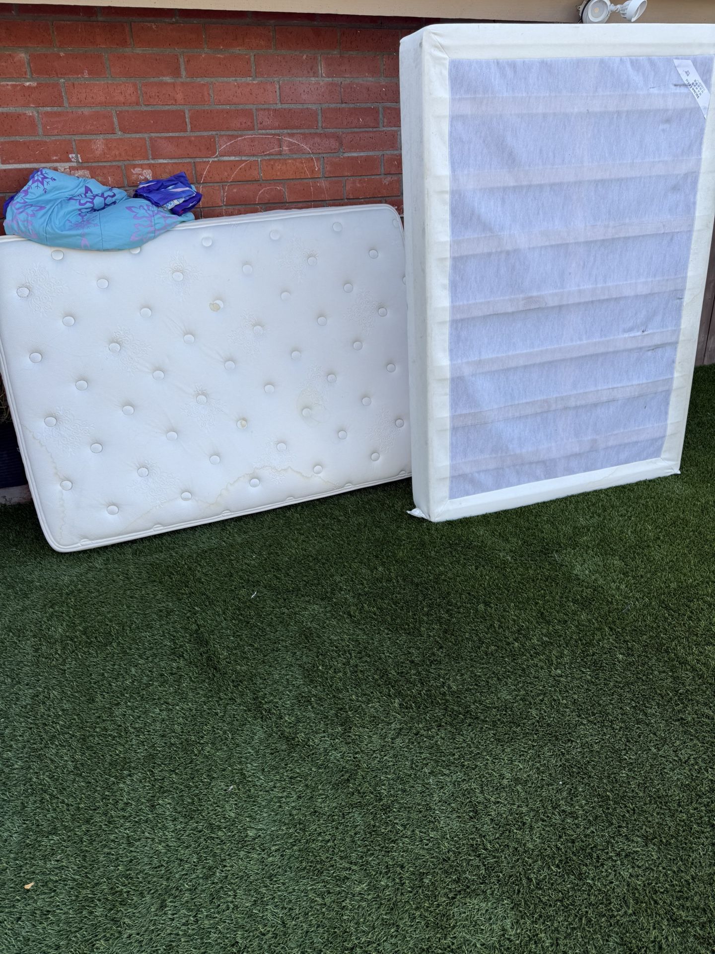 Full Size Mattress And Box Spring