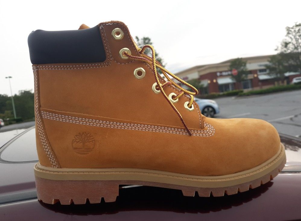 Brand new and original kids Timberland boots size 7